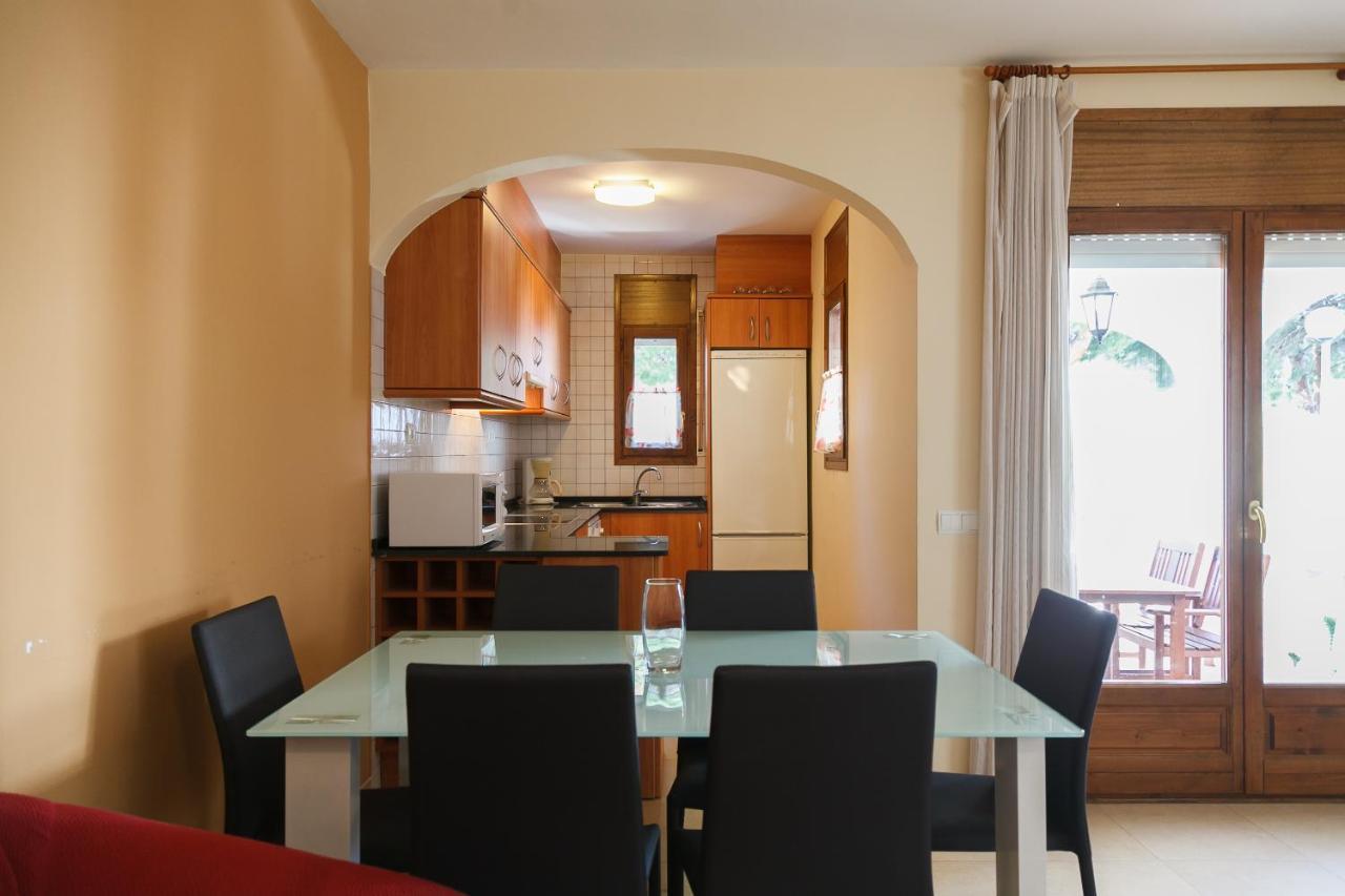 Uhc Bosque II Family Complex Villa Hospitalet De L'Infant Exterior foto